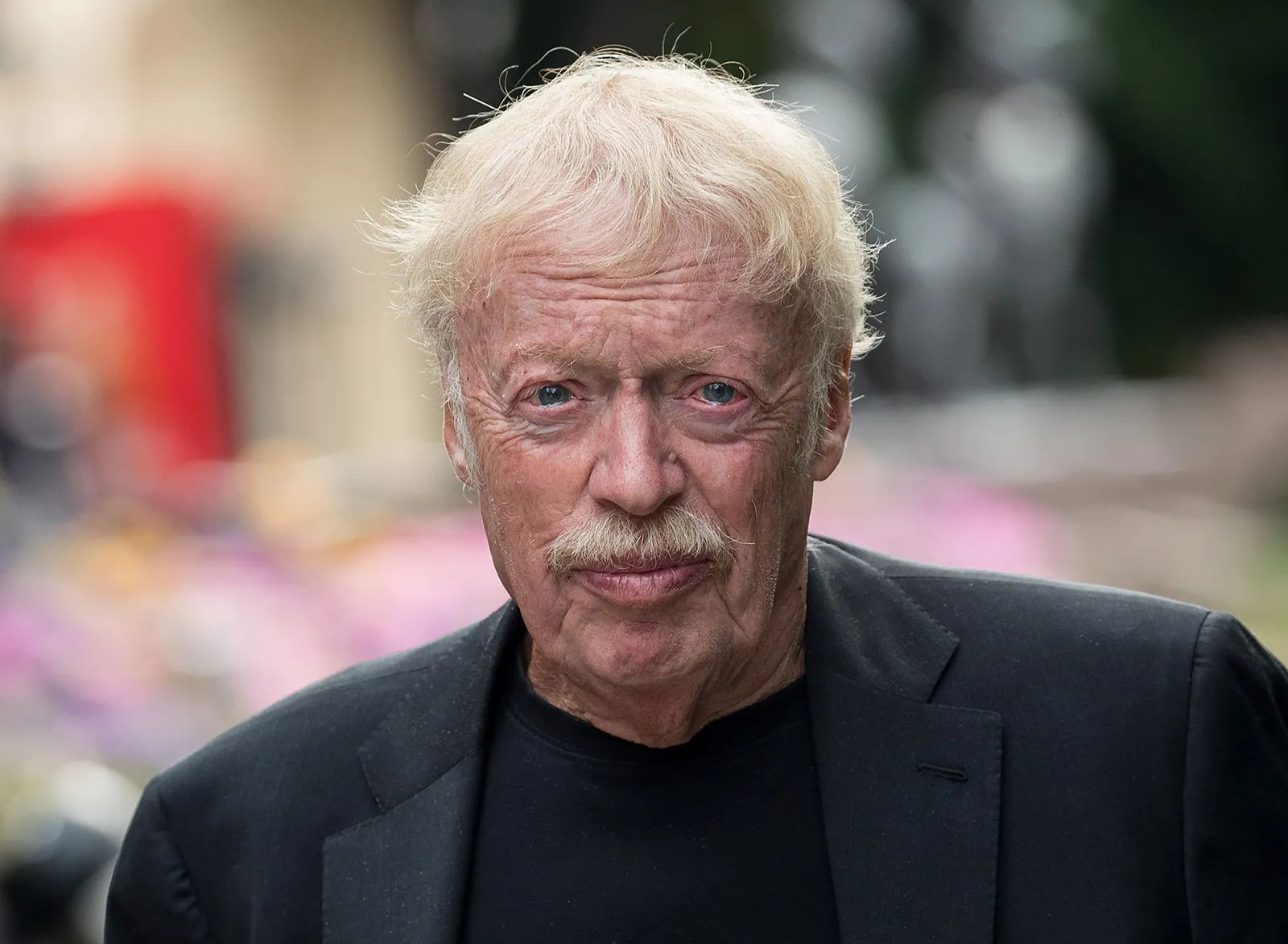 phil knight nunca te pares nike